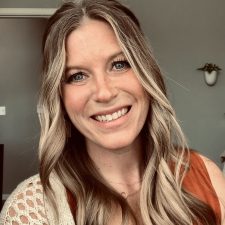 Lauren Graham - EMDR - CBT therapist in MA 2